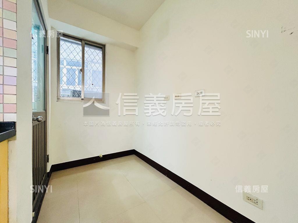 長安低總價電梯二房房屋室內格局與周邊環境
