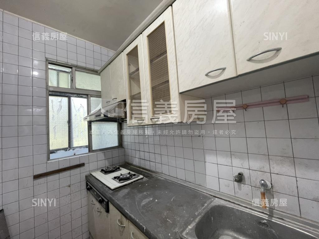 邊間稀有低總美寓房屋室內格局與周邊環境