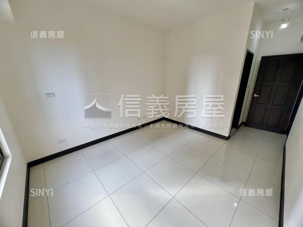 心豐花園全新三房Ｂ１車位房屋室內格局與周邊環境