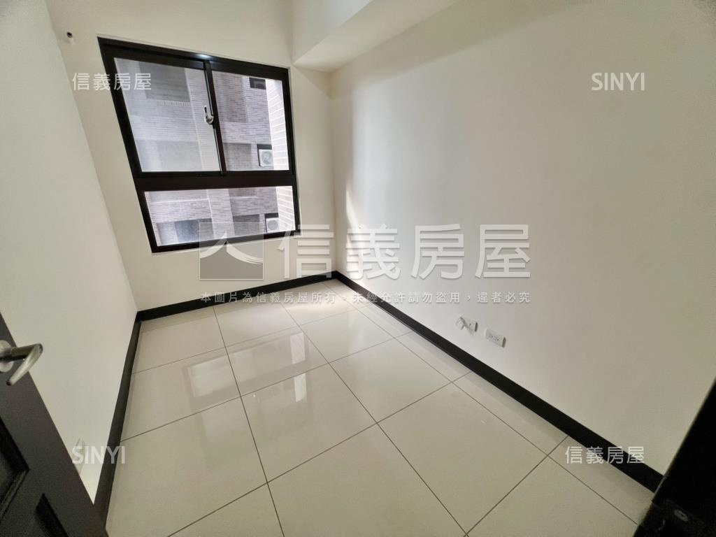 心豐花園全新三房Ｂ１車位房屋室內格局與周邊環境
