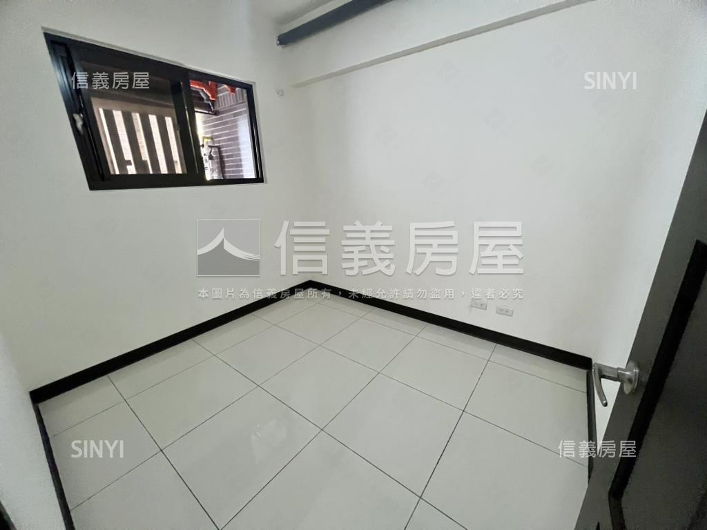 心豐花園全新三房Ｂ１車位房屋室內格局與周邊環境