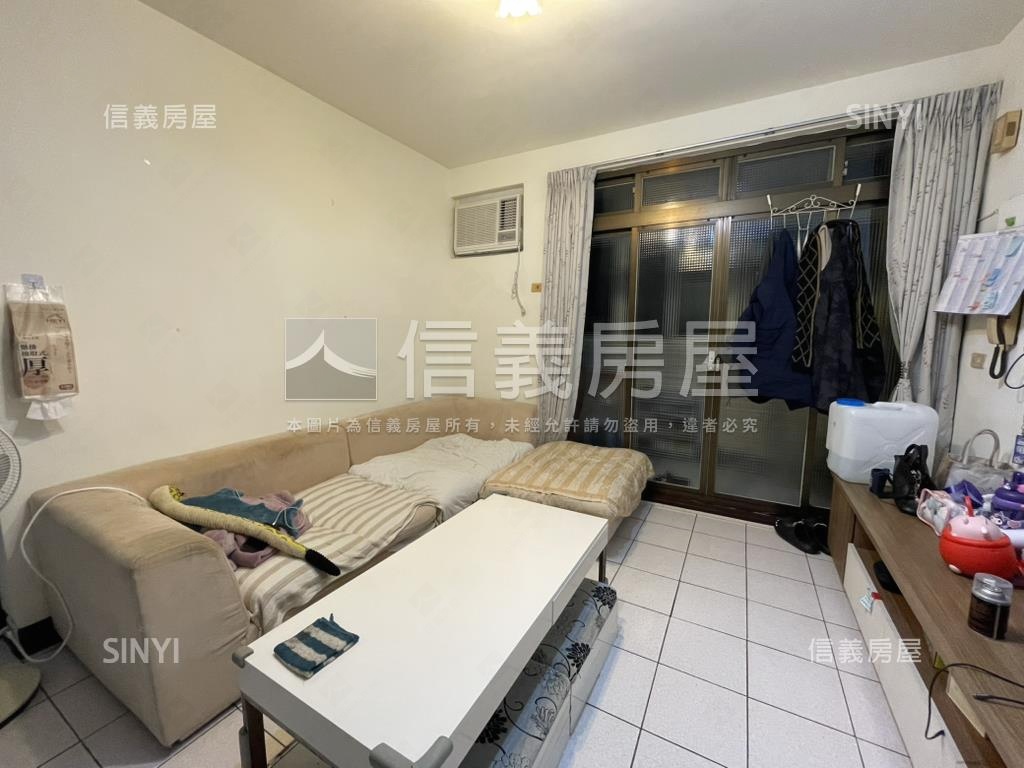 中華路美麗三房房屋室內格局與周邊環境