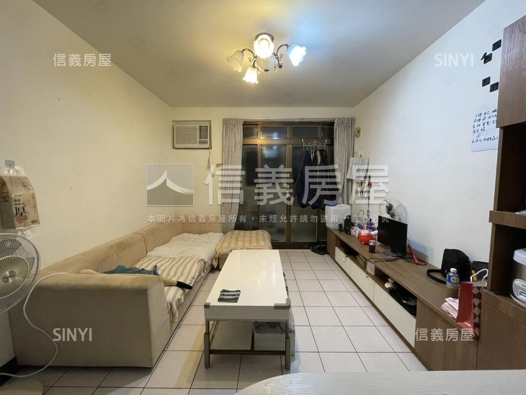 中華路美麗三房房屋室內格局與周邊環境