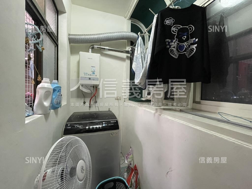 中華路美麗三房房屋室內格局與周邊環境