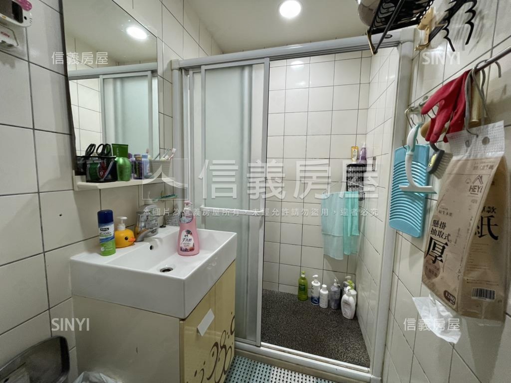 中華路美麗三房房屋室內格局與周邊環境