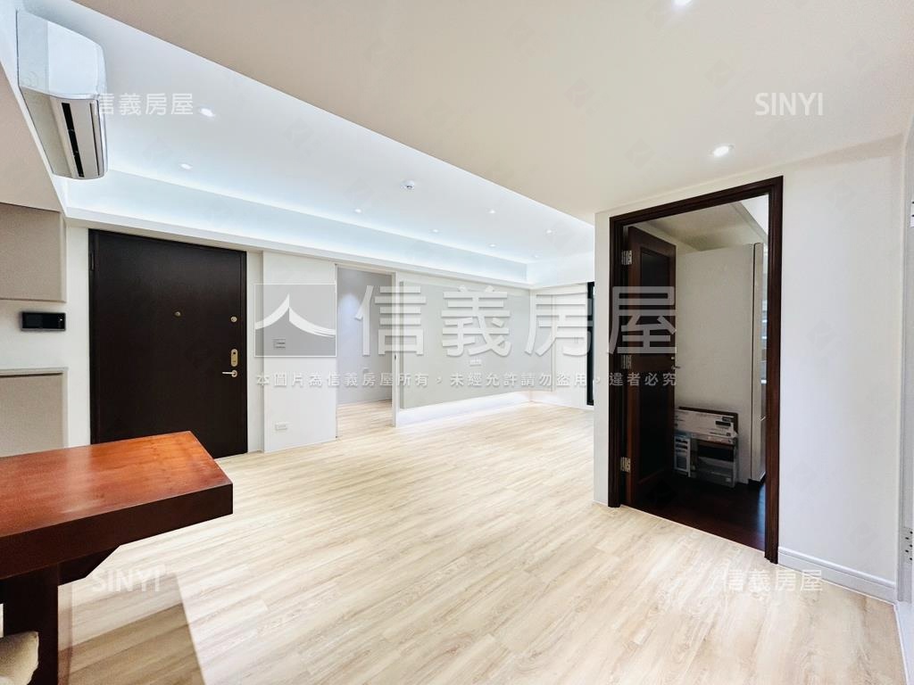 雙敦三房帶坡平車位２房屋室內格局與周邊環境