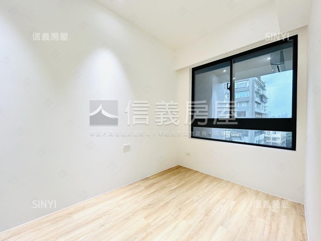 雙敦三房帶坡平車位２房屋室內格局與周邊環境