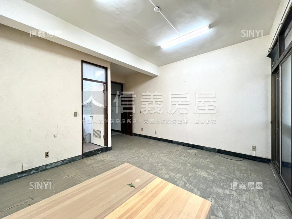 近小北門新光。西門路店面房屋室內格局與周邊環境