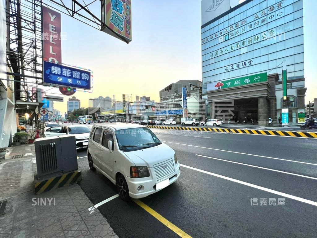 近小北門新光。西門路店面房屋室內格局與周邊環境