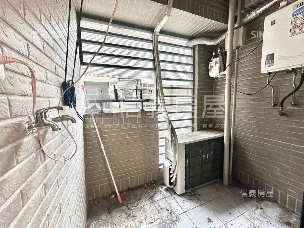 森林公園１號兩房車位房屋室內格局與周邊環境