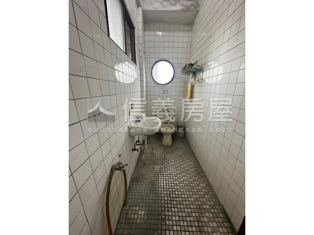 正中山路金店面房屋室內格局與周邊環境
