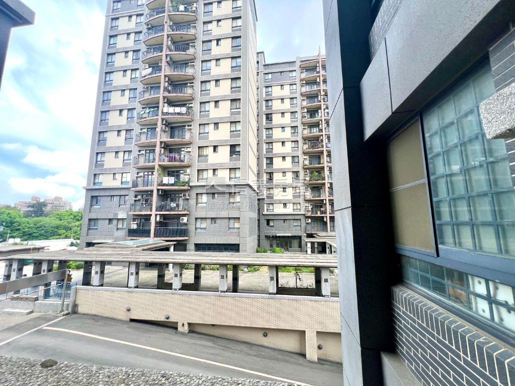 ✿專任華夏金城稀有三房✿房屋室內格局與周邊環境
