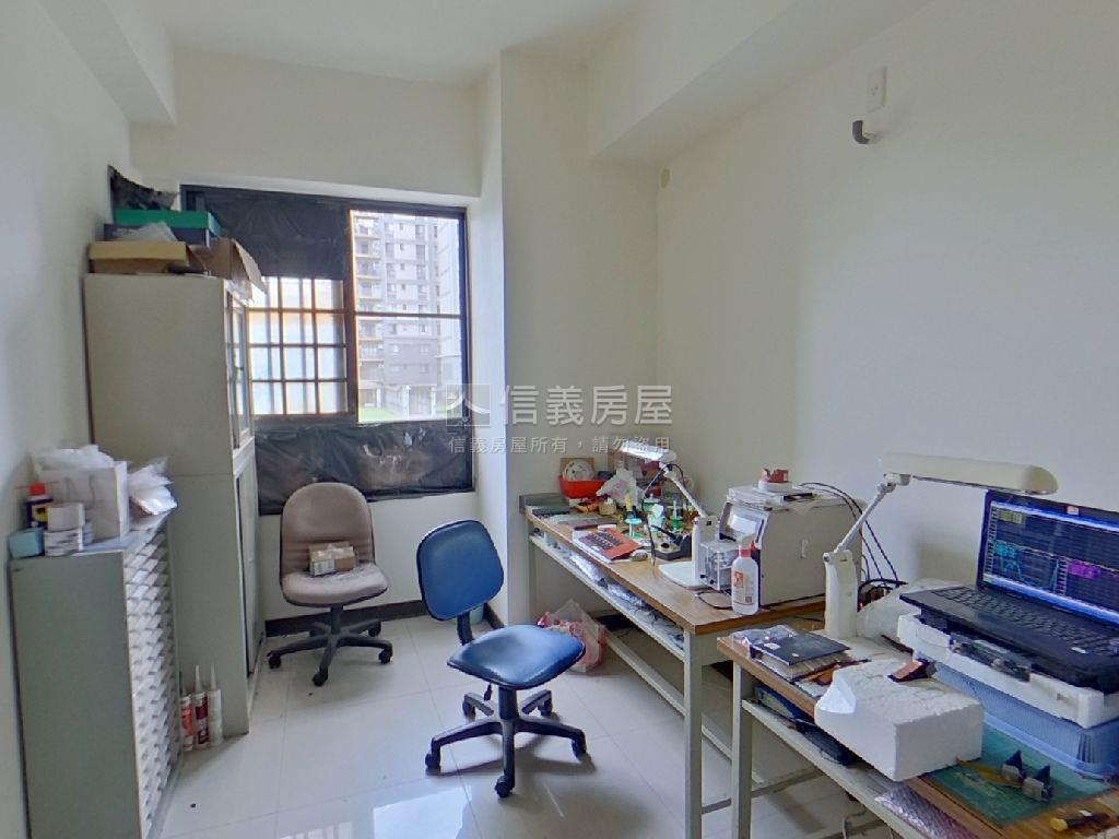 ✿專任華夏金城稀有三房✿房屋室內格局與周邊環境
