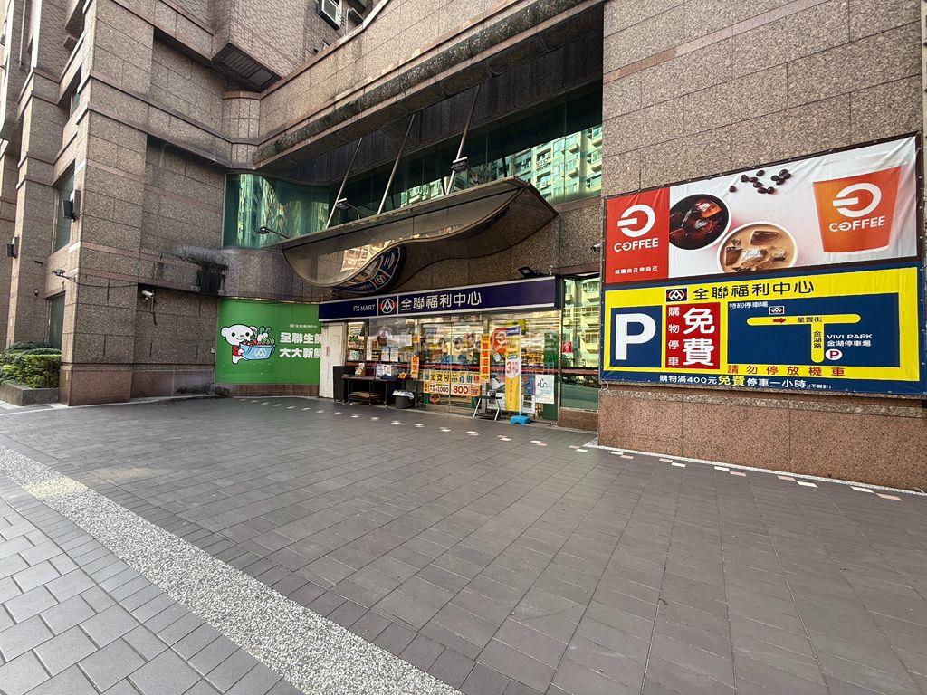 星雲街三面採光邊間電梯宅房屋室內格局與周邊環境