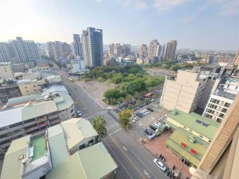 品藏面公園視野兩房平車讚