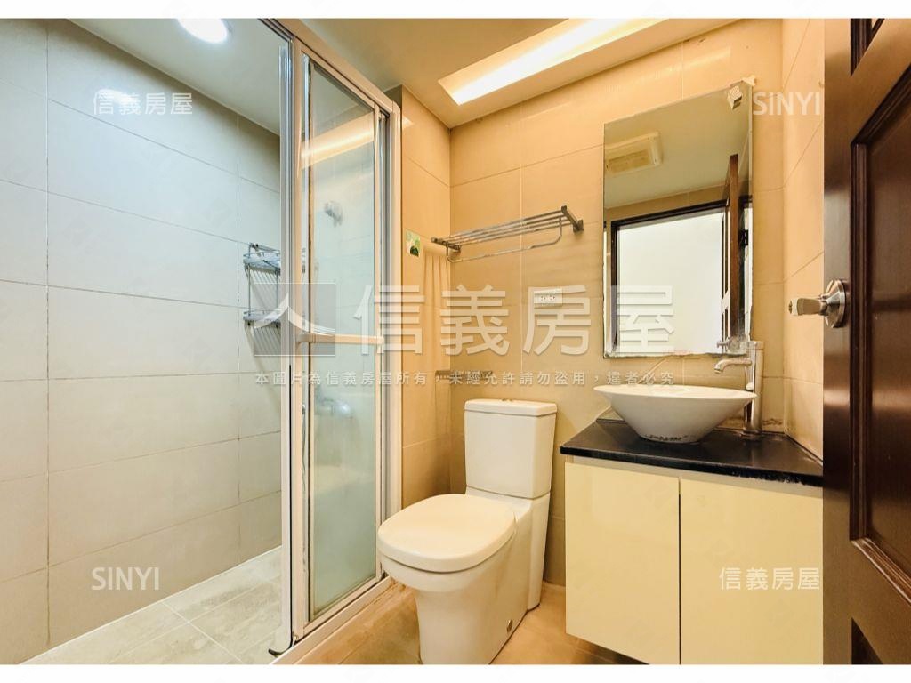 水岸陽光綠景美宅房屋室內格局與周邊環境