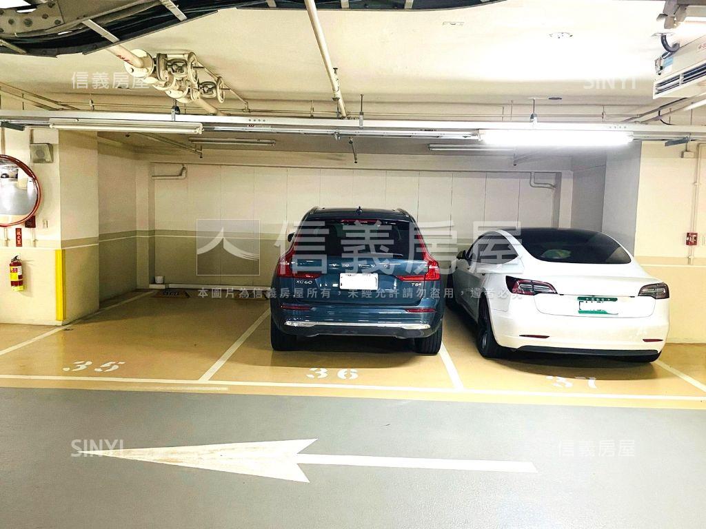 國美華爾道夫二期層峰豪邸房屋室內格局與周邊環境