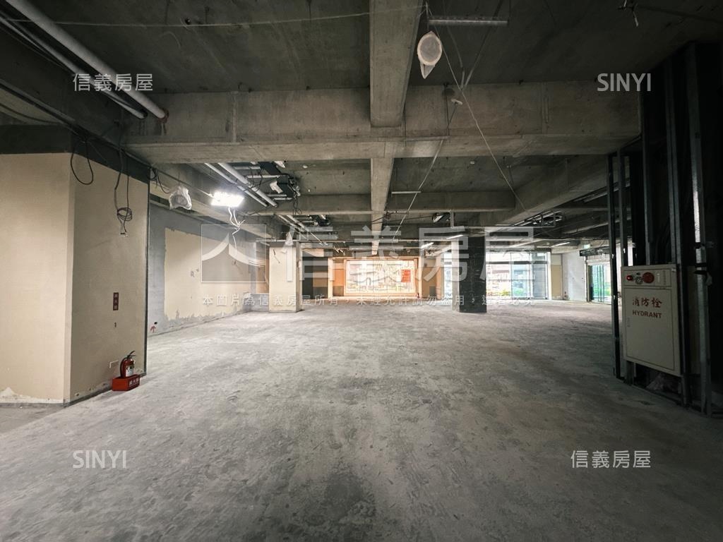 台灣科技總部一樓店辦房屋室內格局與周邊環境