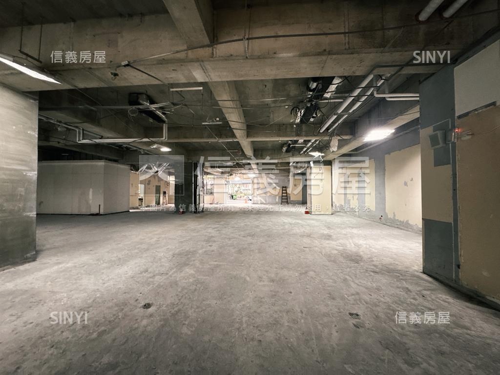 台灣科技總部一樓店辦房屋室內格局與周邊環境