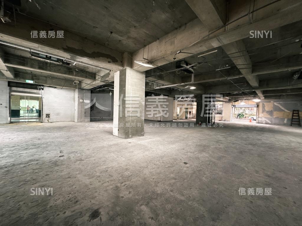 台灣科技總部一樓店辦房屋室內格局與周邊環境