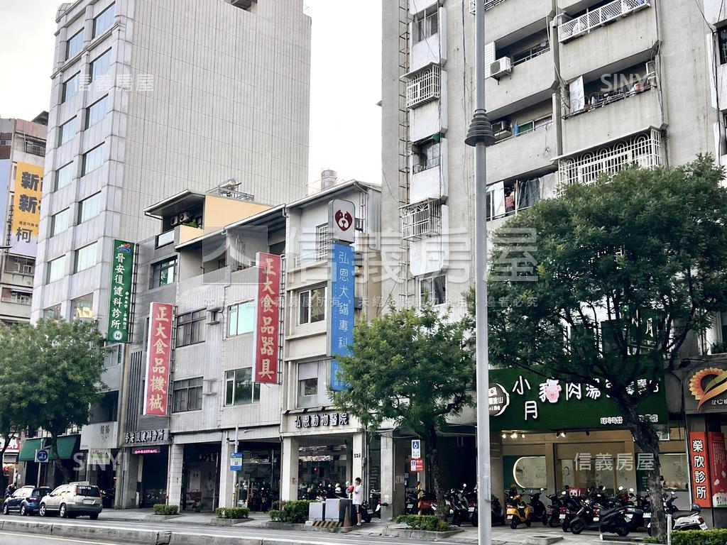 五福正路大空間黃金店霸房屋室內格局與周邊環境