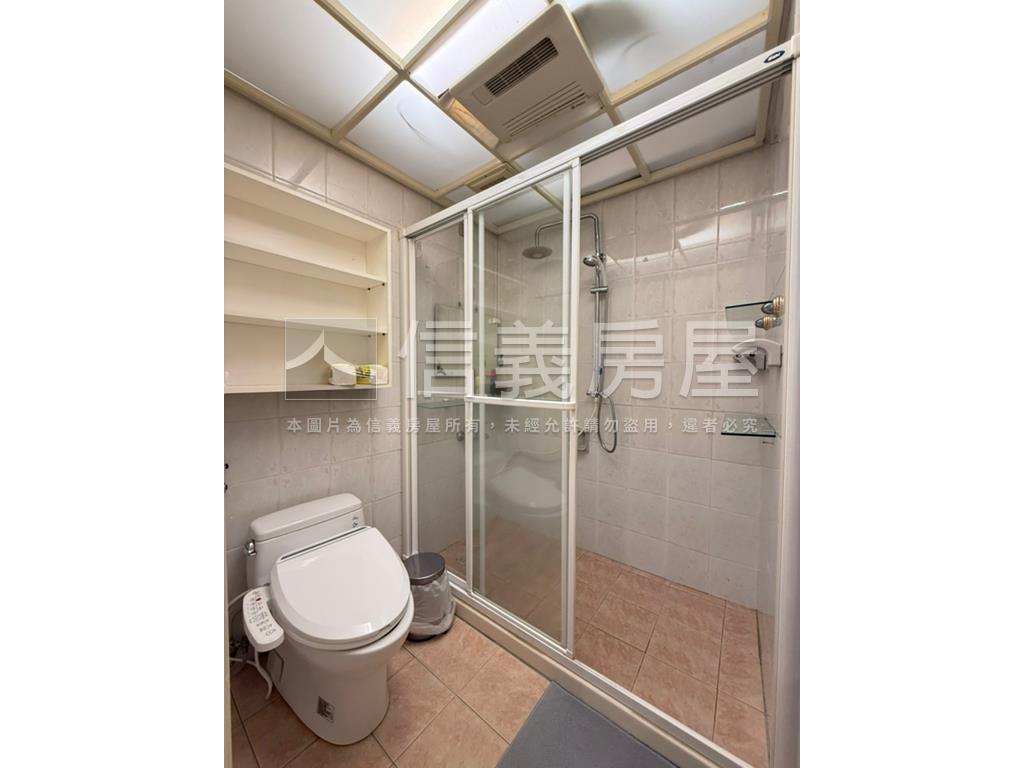 捷運樓中樓三房有平車位房屋室內格局與周邊環境