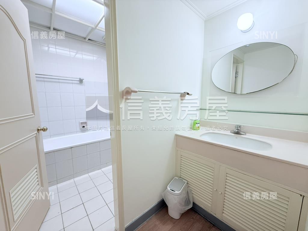 捷運樓中樓三房有平車位房屋室內格局與周邊環境