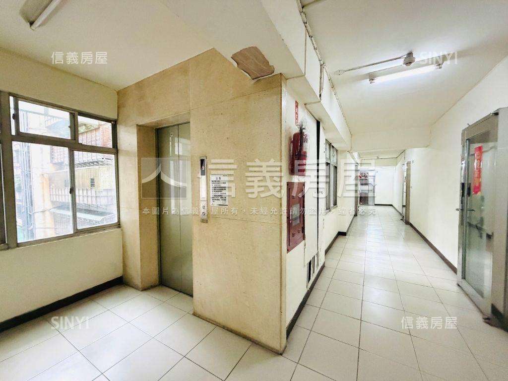 東區捷運精美電梯２房房屋室內格局與周邊環境