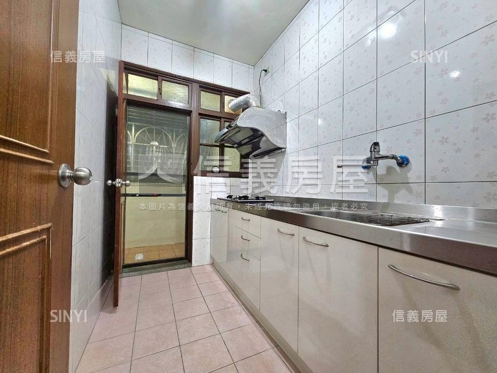 富貴街低總價三房房屋室內格局與周邊環境