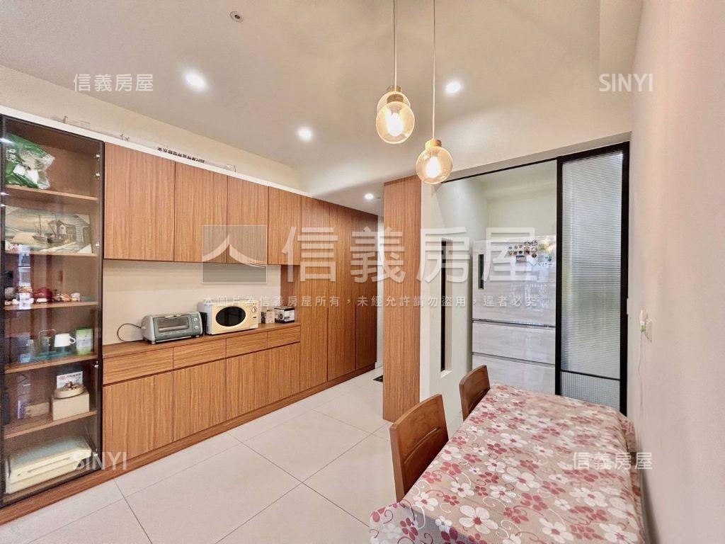 雲悅高樓採光三房房屋室內格局與周邊環境