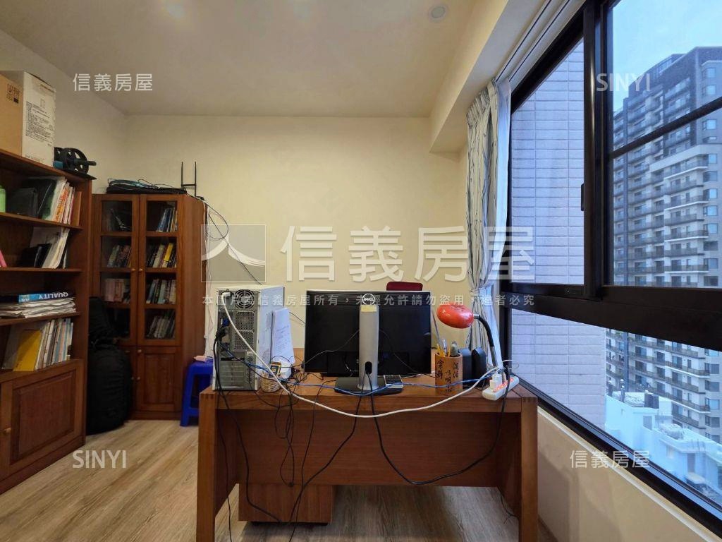 雲悅高樓採光三房房屋室內格局與周邊環境