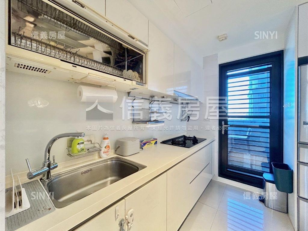 悠森學成功學區高樓美居房屋室內格局與周邊環境