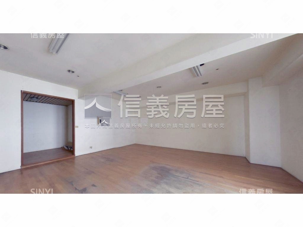 城市桂冠稀有樓中樓房屋室內格局與周邊環境