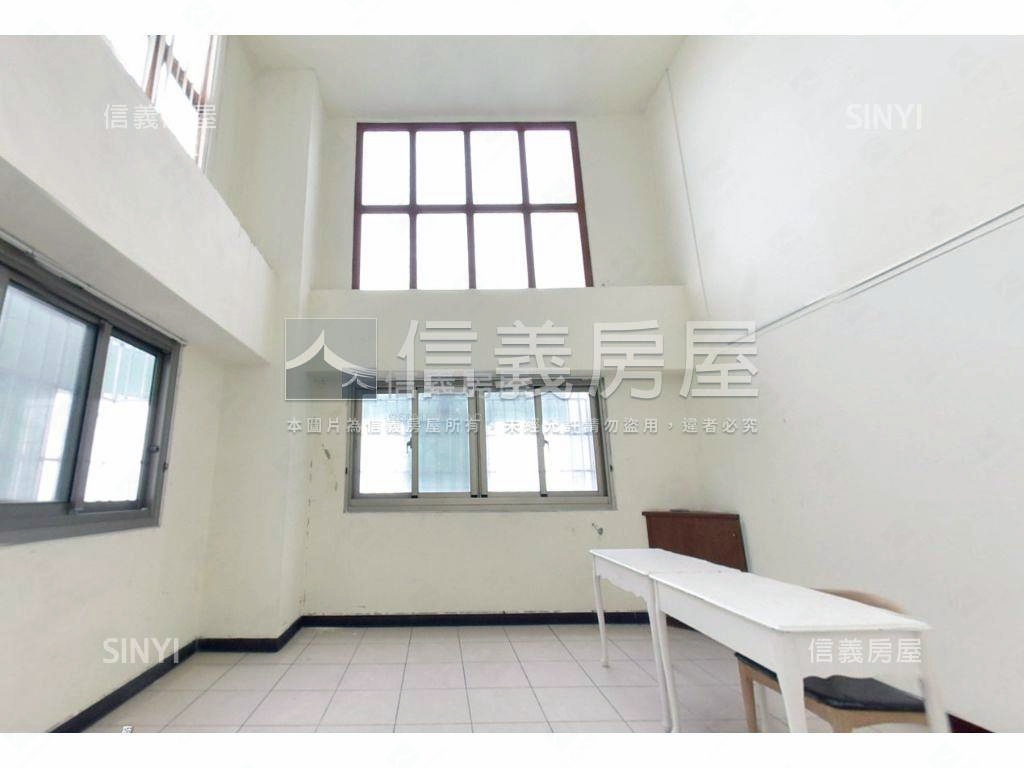 城市桂冠稀有樓中樓房屋室內格局與周邊環境