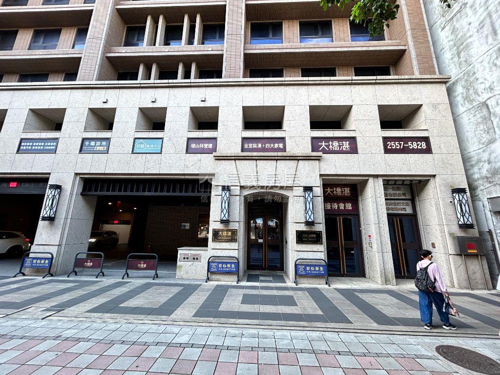 近大橋頭捷運電梯美屋房屋室內格局與周邊環境