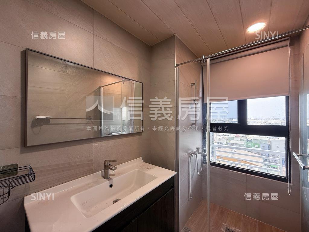 原白採光大兩房兩衛平車房屋室內格局與周邊環境