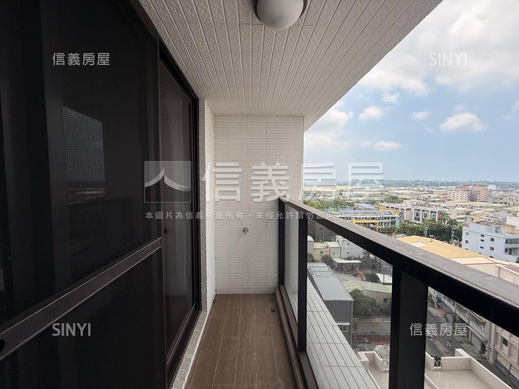 原白採光大兩房兩衛平車房屋室內格局與周邊環境