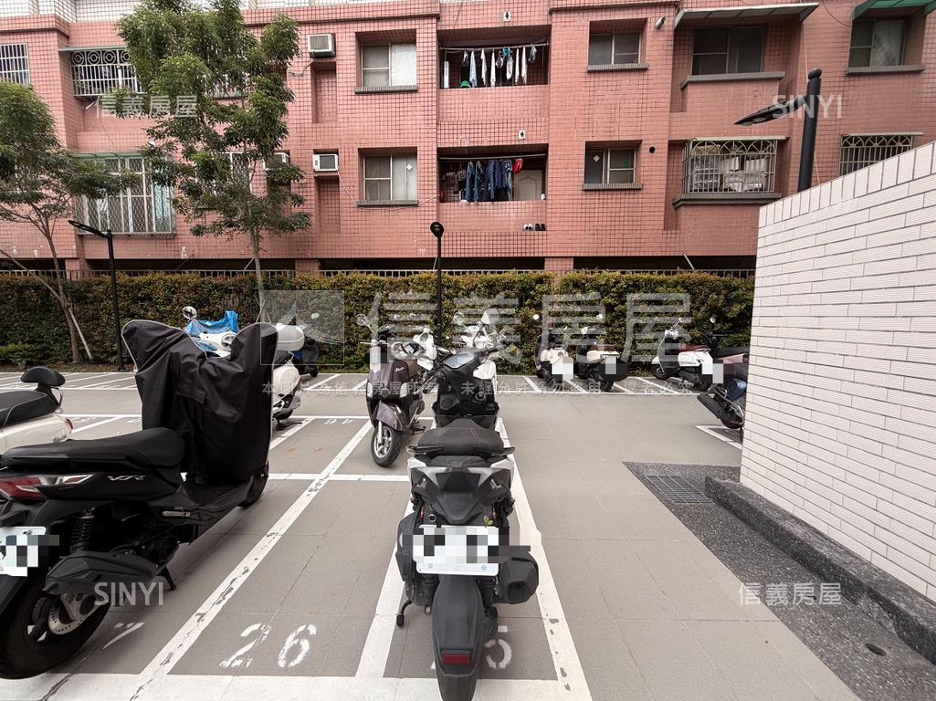 原白採光大兩房兩衛平車房屋室內格局與周邊環境