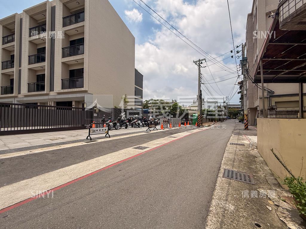 原白採光大兩房兩衛平車房屋室內格局與周邊環境