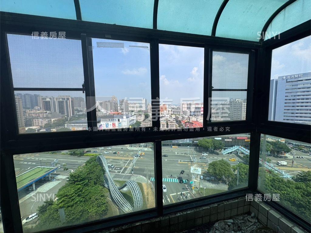 台開花園大三房平車房屋室內格局與周邊環境
