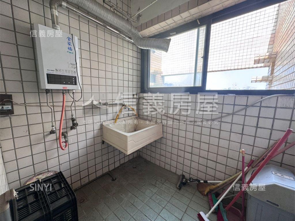 台開花園大三房平車房屋室內格局與周邊環境