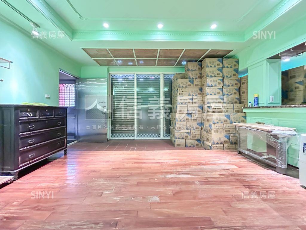 台北小別墅面公園房屋室內格局與周邊環境