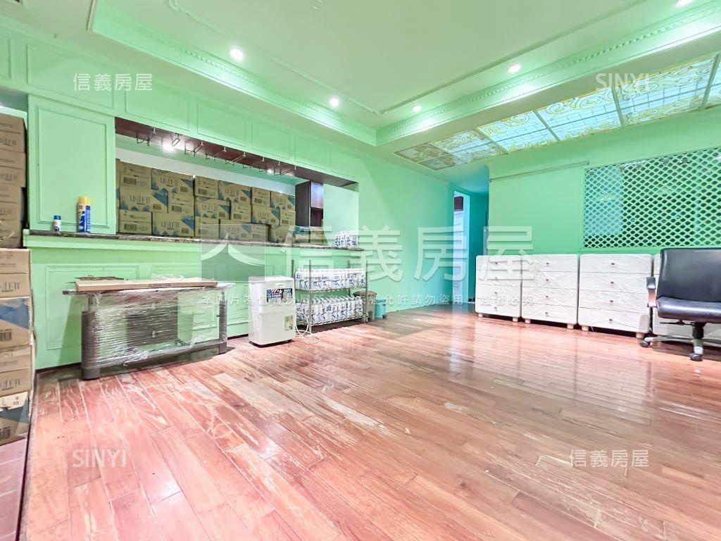 台北小別墅面公園房屋室內格局與周邊環境