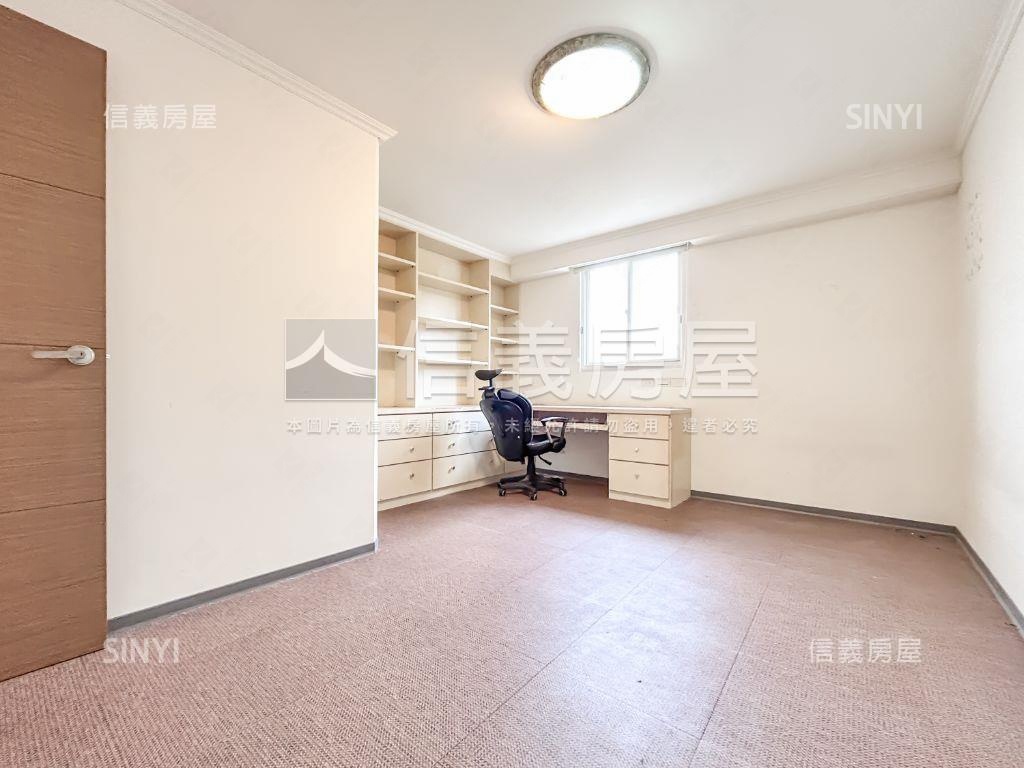 台北小別墅面公園房屋室內格局與周邊環境