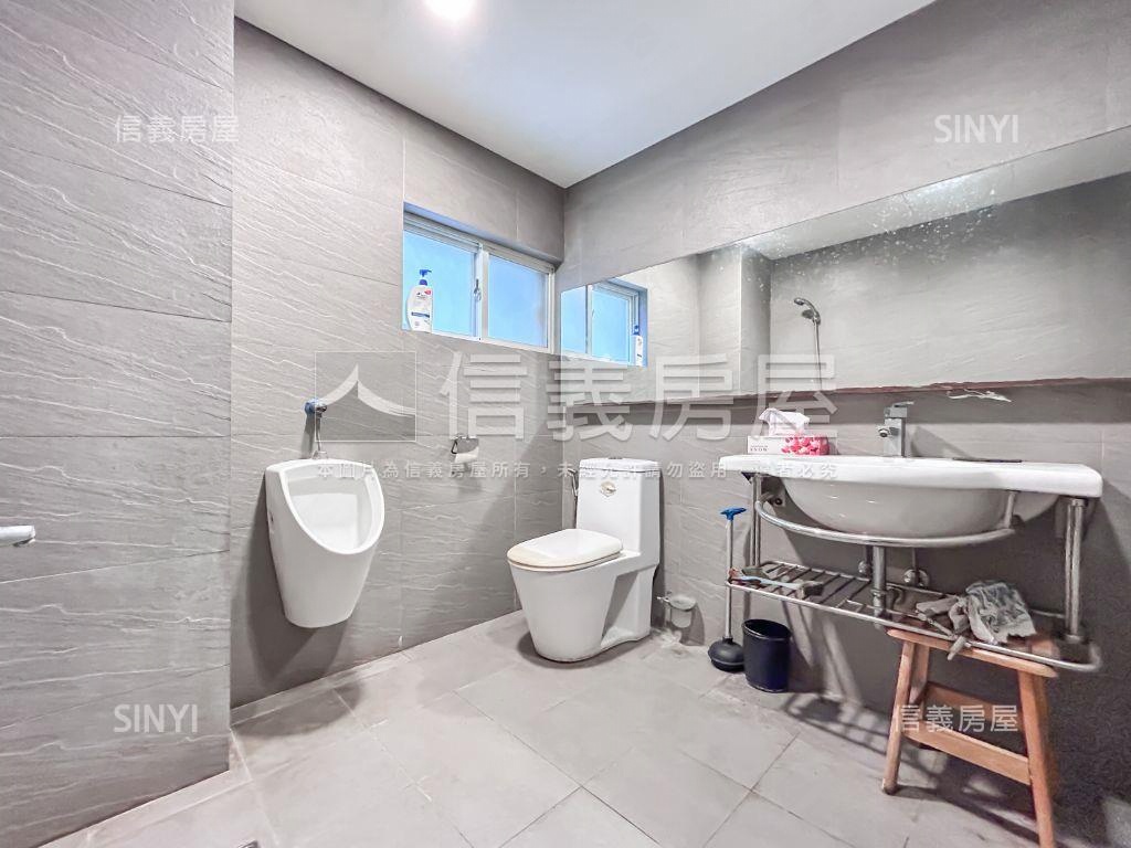 台北小別墅面公園房屋室內格局與周邊環境