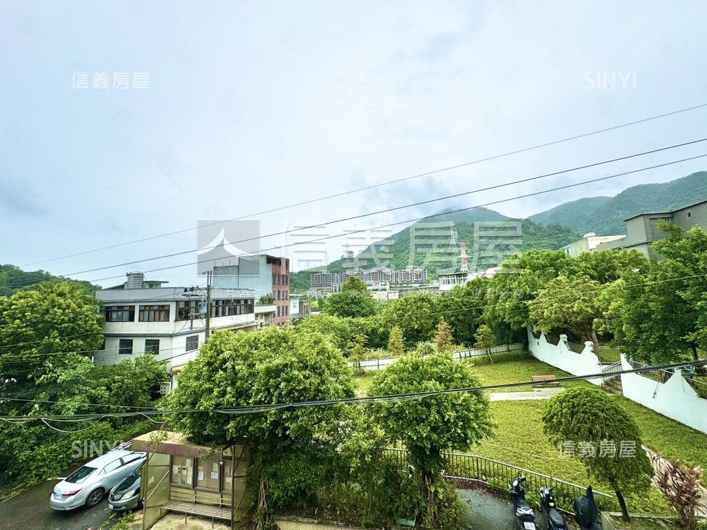 台北小別墅面公園房屋室內格局與周邊環境