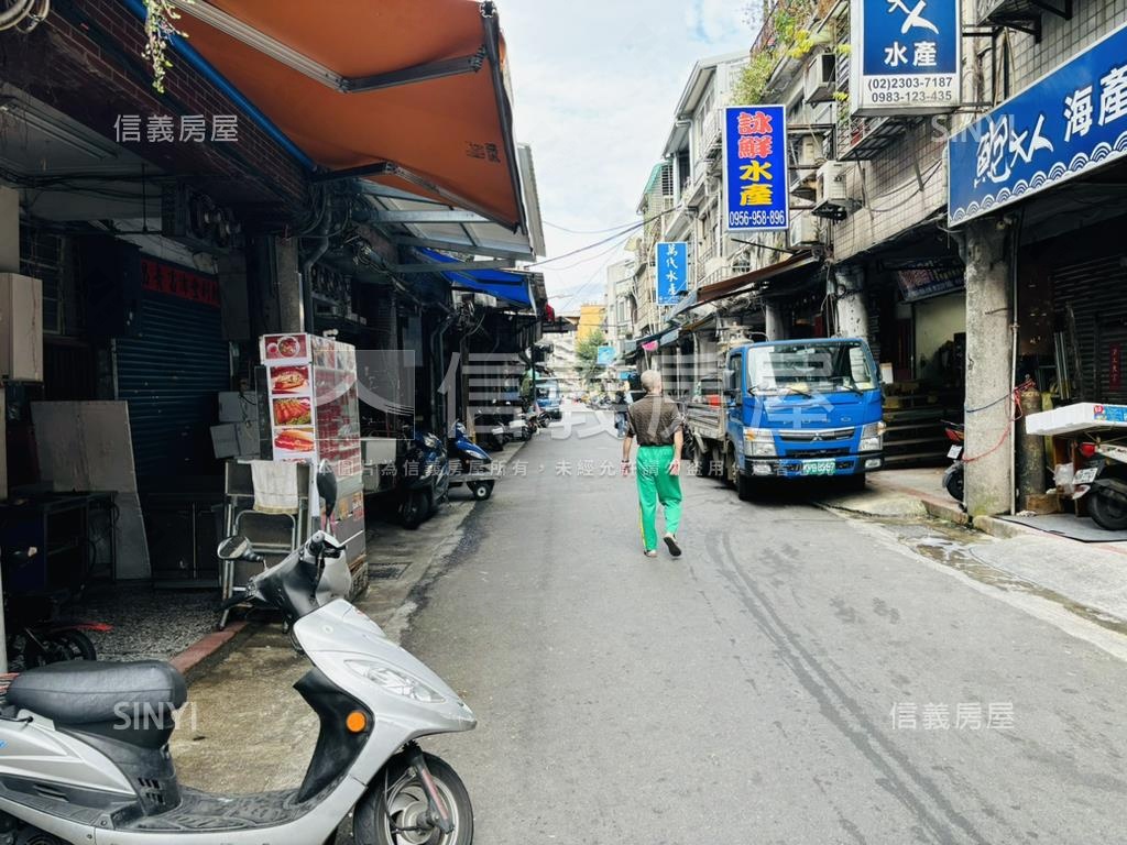 近加蚋站低總公寓２樓房屋室內格局與周邊環境