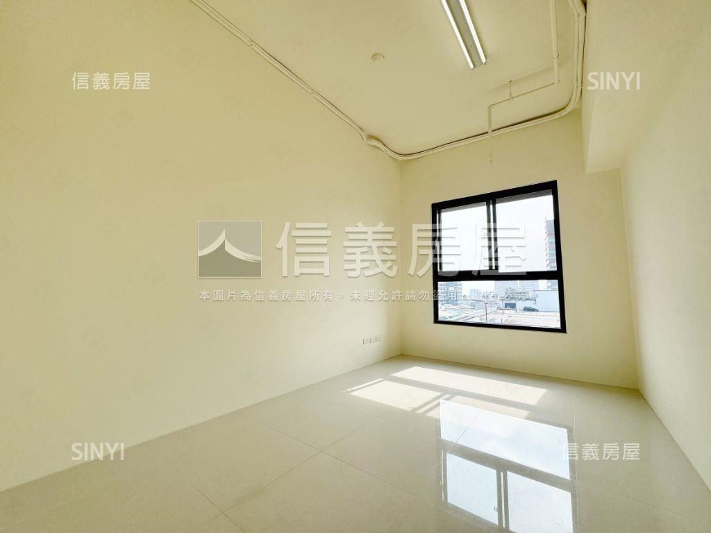 稀有鼎泰然三房雙平車位房屋室內格局與周邊環境