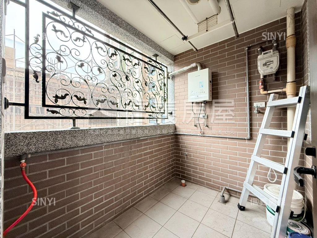 專任青埔一品院２房雙衛浴房屋室內格局與周邊環境