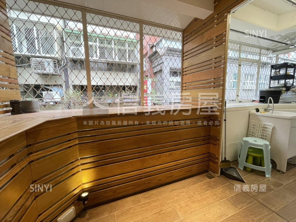 中山靜巷雅緻美妝三樓房屋室內格局與周邊環境